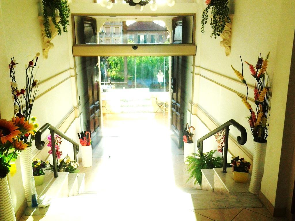 Hotel Nuovo Suisse Alassio Esterno foto